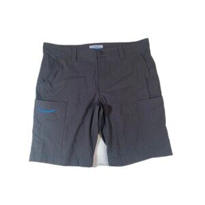 Luly Yang Amazon cargo shorts worker employee large